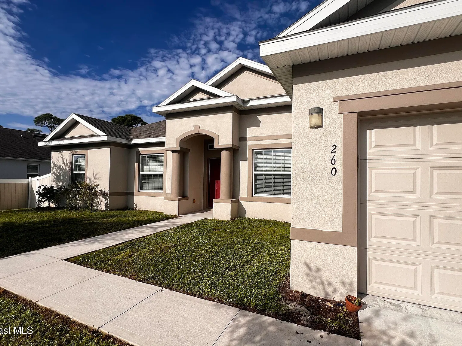 4 bed, 3.0 bath, 2337 sqft, $2,500 — Photo 3