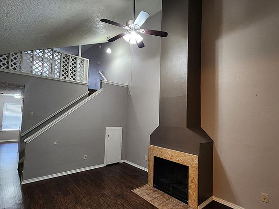 2nd image of 3002 N Bell Ave