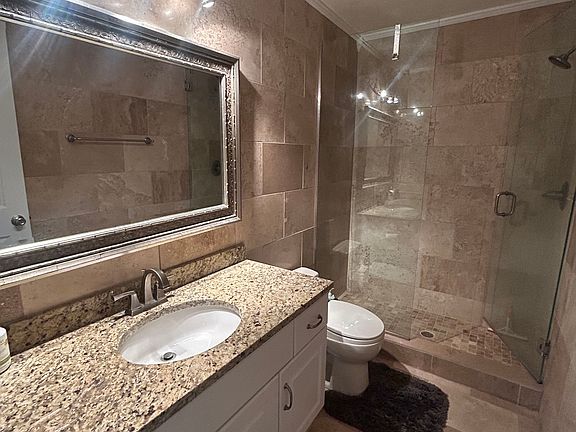 3rd image of 59 W Lincoln St
