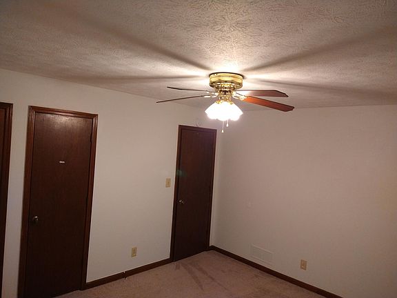 4th image of 4433 Housworth Dr