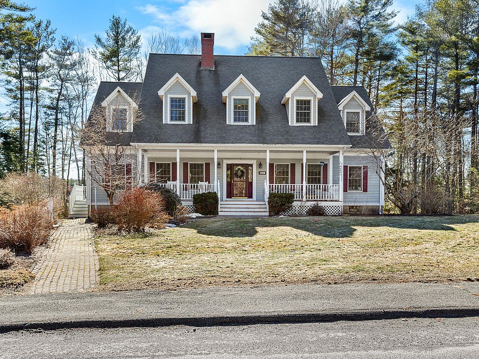 1st image of 121 Clover Lane