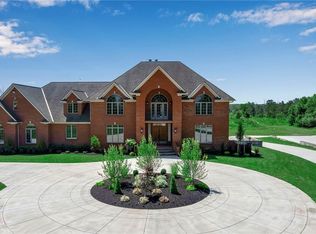 855 Sturgeon Point Rd, Derby, NY 14047