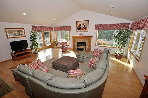 2nd image of 4918 66th Ave NE