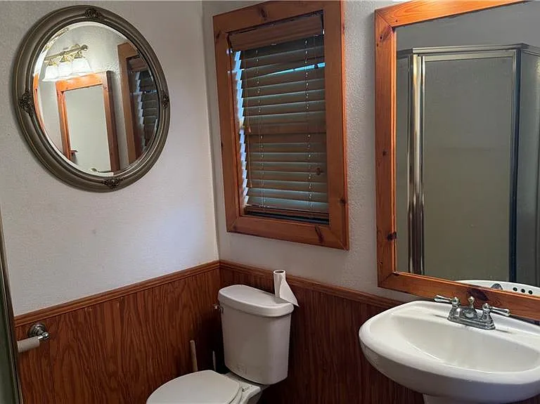 8504 Lago Vista Dr — Photo 13
