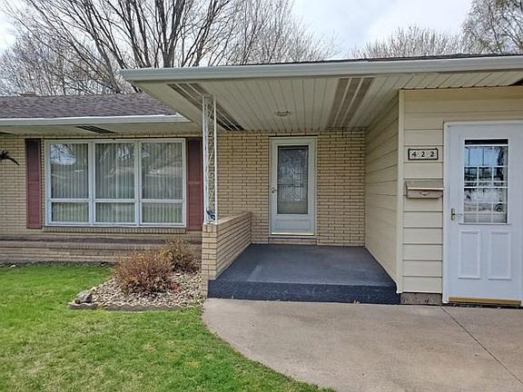 2nd image of 422 Wildwood Ct