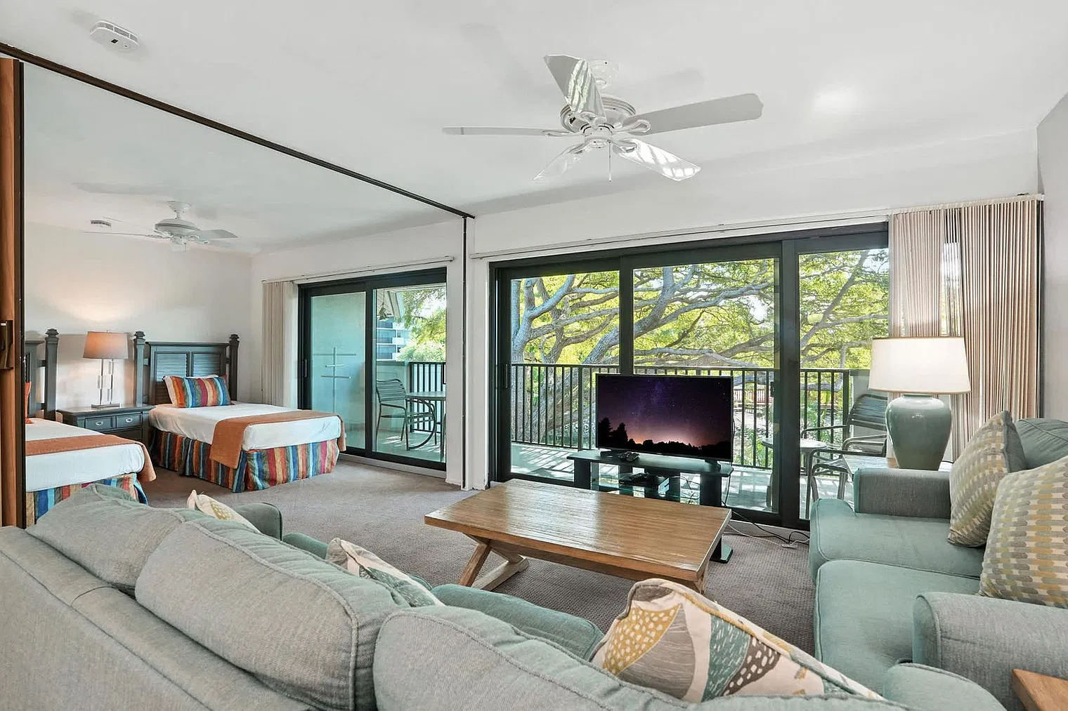 2 bed, 2.0 bath, 861 sqft, $3,825 — Photo 3