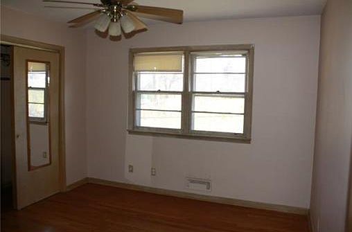 4th image of 2221 N 40th St