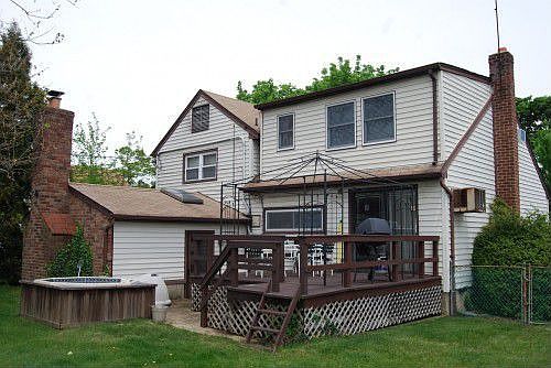 2nd image of 25 Wood Ave