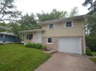 4039 Nevada Ave N, New Hope, MN 55427