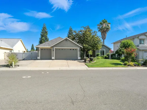 2110 Cilantro Dr, Redding, CA 96003