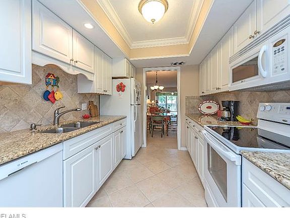 2nd image of 4022 Belair Ln APT 9