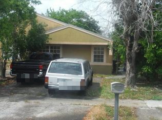 7211 SW 14th St, North Lauderdale, FL 33068