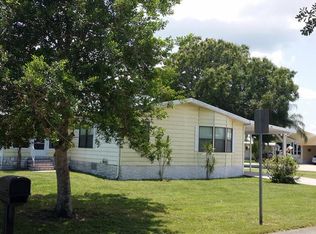 931 Evergreen St, Barefoot Bay, FL 32976
