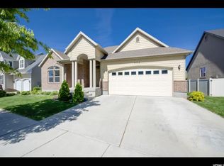 904 S Sego Lily Way, Mapleton, UT 84664