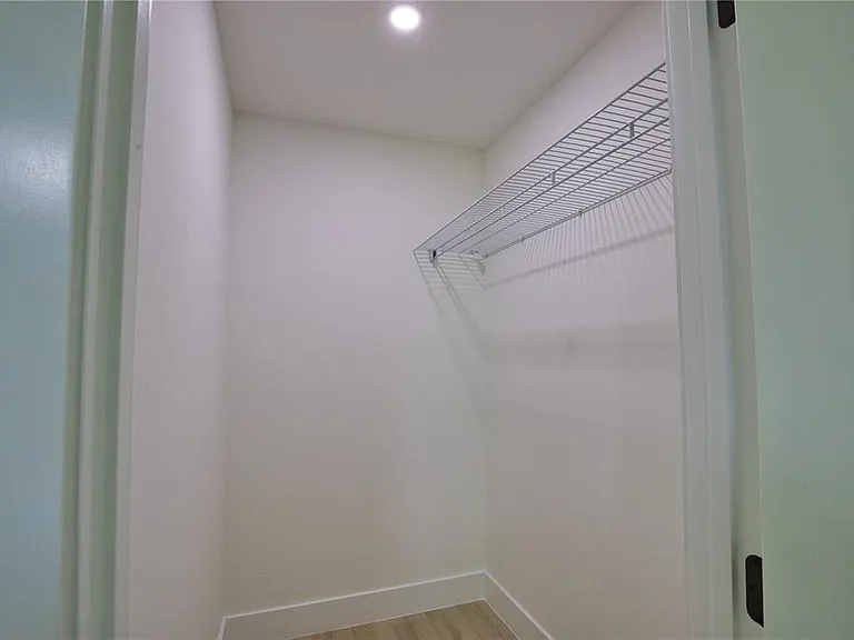 17147 Carleen Ave — Photo 33