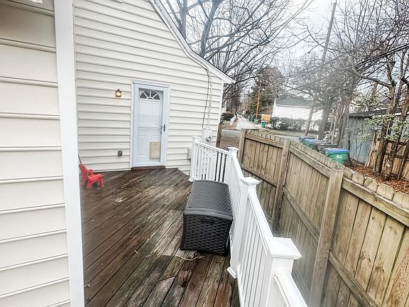 4th image of 1209 Avondale Ave