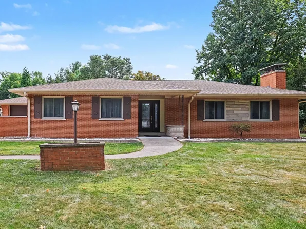 123 Vernon Dr, Crestview Hills, KY 41017