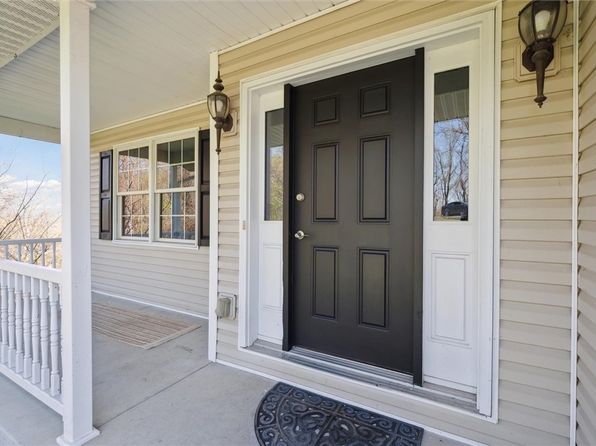 2623 Carina Ln, Coraopolis, PA 15108