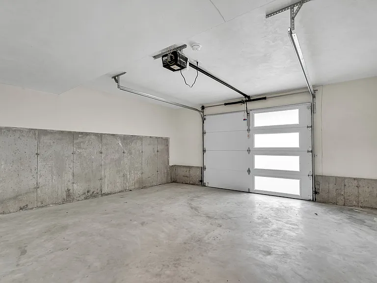 56 Franklin St #B — Photo 20