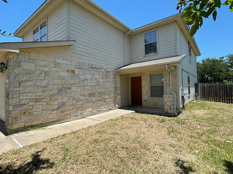 11816 Plains Valley Dr — Photo 1