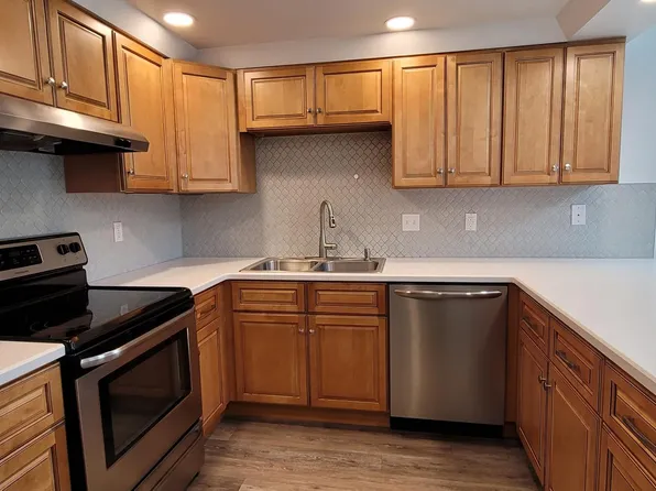 2434 SE 53rd Ave, Hillsboro, OR 97123