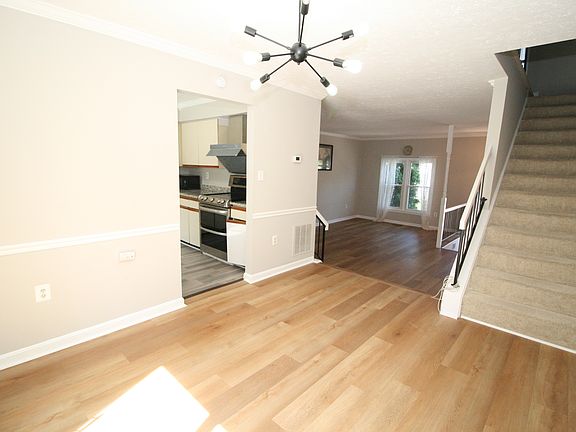 4th image of 821 Flagler Dr