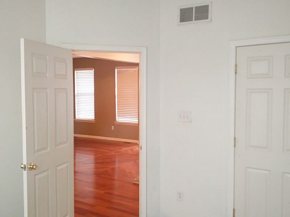 Office/ study/ 5th bedroom