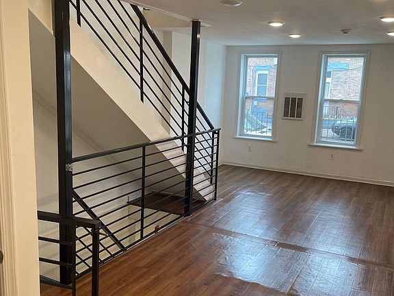 3rd image of 5229 Westminster Ave
