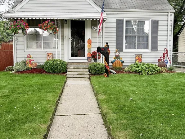 24620 Andover Dr, Dearborn Heights, MI 48125