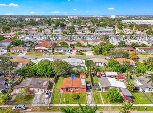 3731 SW 58th Ave, Davie, FL 33314