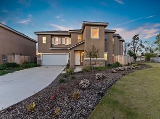 4414 W Langden Dr, Fresno, CA