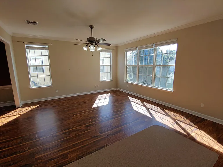 4258 Raleigh Way — Photo 12