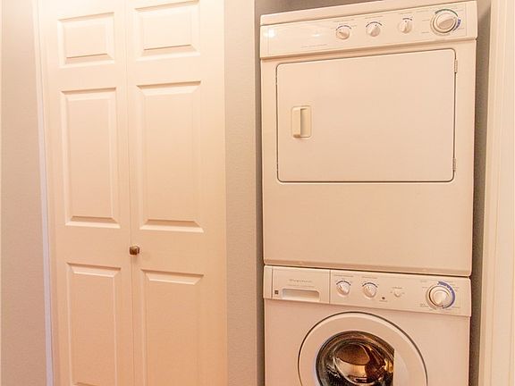 5th image of 9811 Whitman Ave SW APT 6
