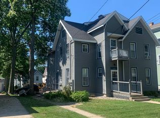 1034 Spaight St APT 1, Madison, WI 53703