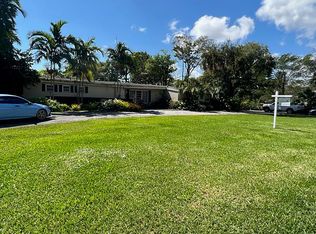 6810 SW 112th St, Pinecrest, FL 33156