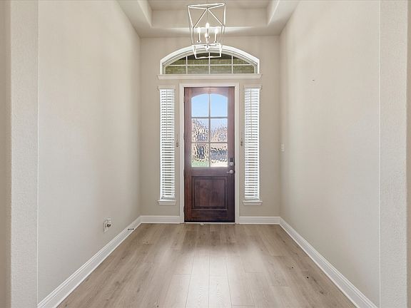 3rd image of 2609 Loxley Dr