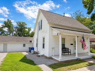 105 S Pine St, Lindsborg, KS 67456