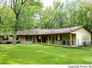 1485 N Oak Rd, Rochester, IL 62563