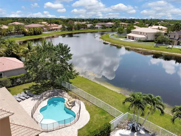 19506 N Coquina Way, Weston, FL 33332