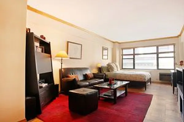 Sold by Douglas Elliman | media 17