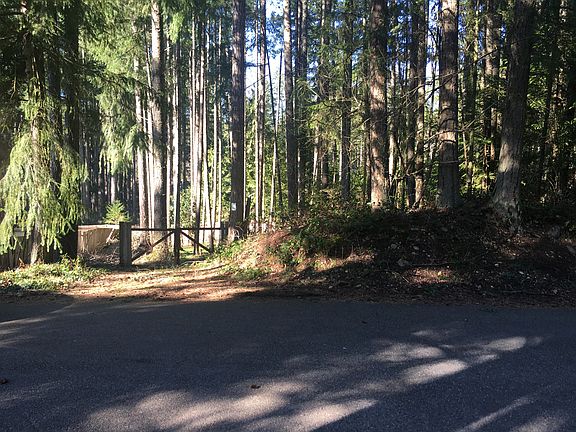 5th image of 22636 Echowood Ln SE