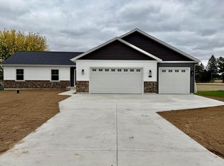 630 Oak St, Scandinavia, WI 54977