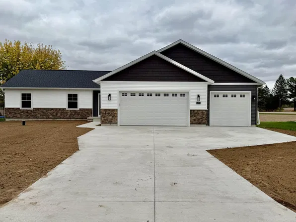 630 Oak St, Scandinavia, WI 54977