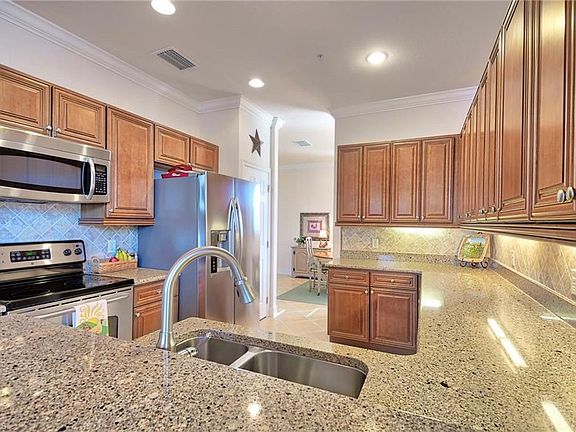 3rd image of 10506 Smokehouse Bay Dr APT 201