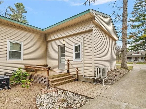 15190 Leonard Rd APT C, Spring Lake, MI 49456