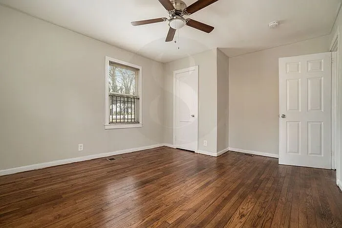973 Lawton St SW — Photo 17