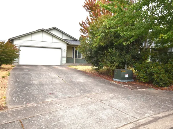 1043 Fuji Ln, Lebanon, OR 97355