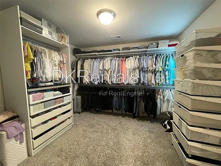1375 Vayda Ct — Photo 9