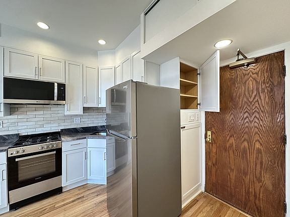 5th image of 2821 W Shakespeare Ave #A01w