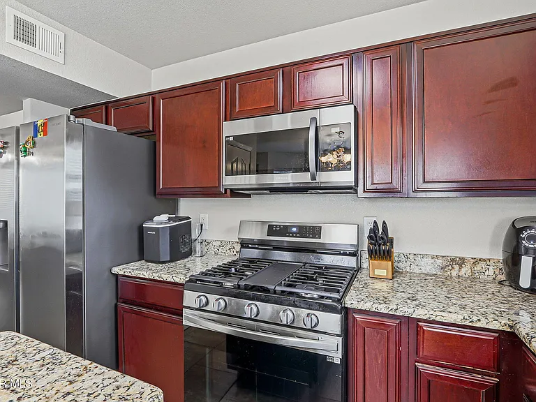 4613 Al Hernandez St — Photo 12